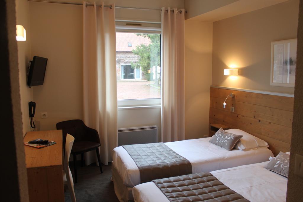 Logis Hotel & Restaurant - Le Manoir De Gavrelle 部屋 写真